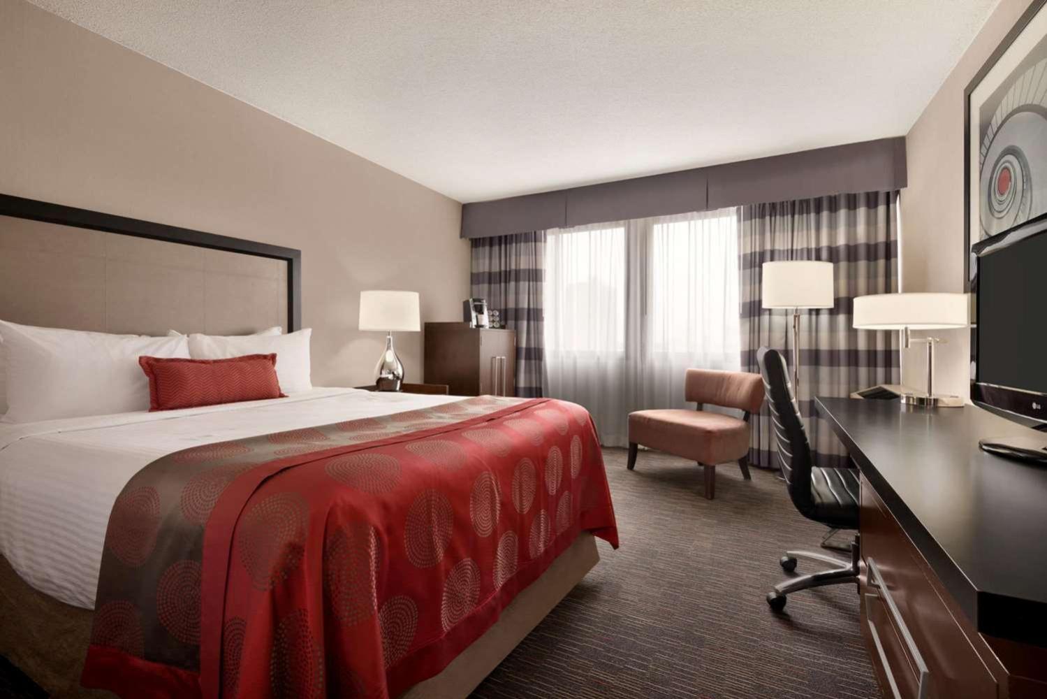 Hotel Ramada Plaza By Wyndham Regina Downtown Exteriér fotografie